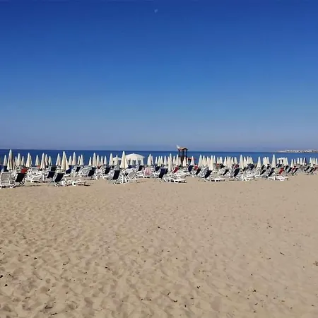 Апартаменты Cozy In Isola Capo Rizzuto